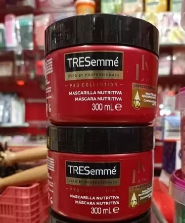 حمام تريسمي الاحمر بالكيراتين